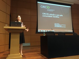 Lilian Pessoa spoke about ORCID. Photo: SciELO