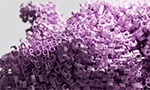 Imagen de una obra de arte compuesta por varias letras lilas en una formación similar a una nube, generada por Google DeepMind.