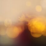 Luces desenfocadas con efecto bokeh, formando una composición abstracta. | SciELO en Perspectiva Luces desenfocadas con efecto bokeh, formando una composición abstracta.